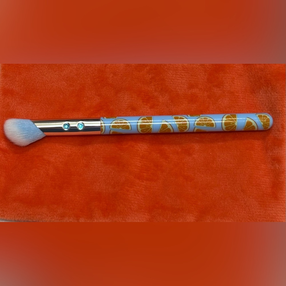 SLMISSGLAM Orange Concealer Brush